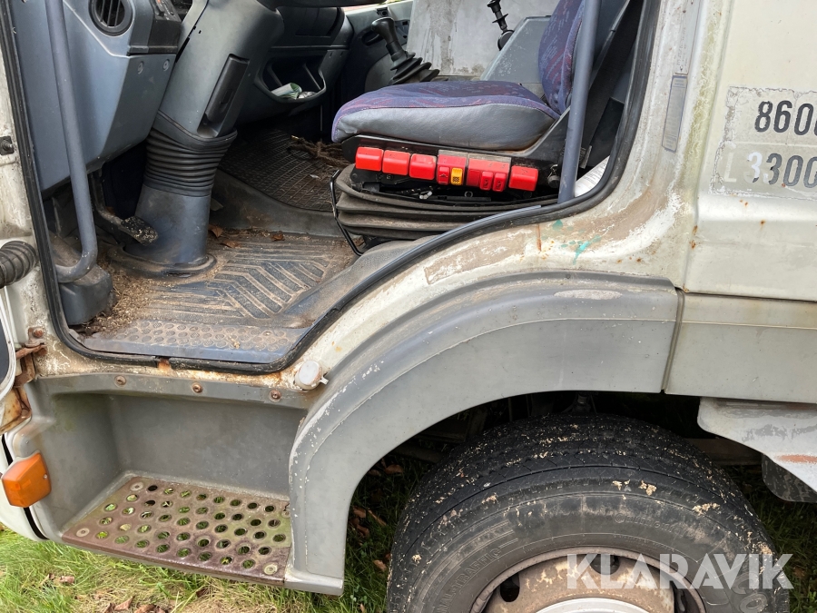 Lastbil Mercedes-Benz Atego 817