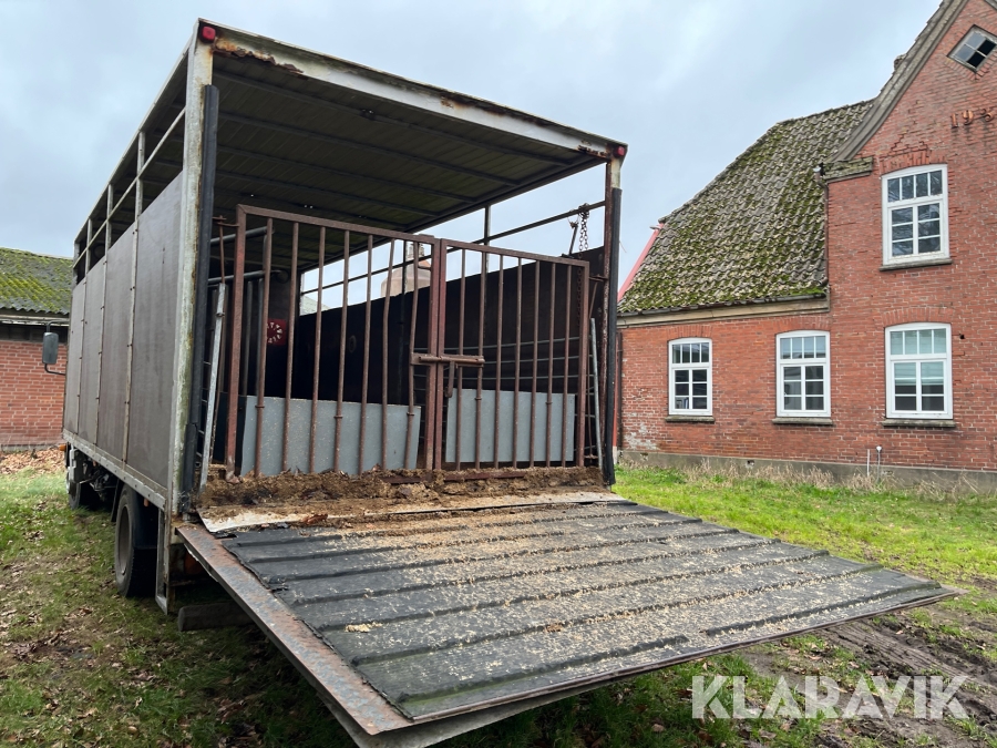 Lastbil Mercedes-Benz Atego 817