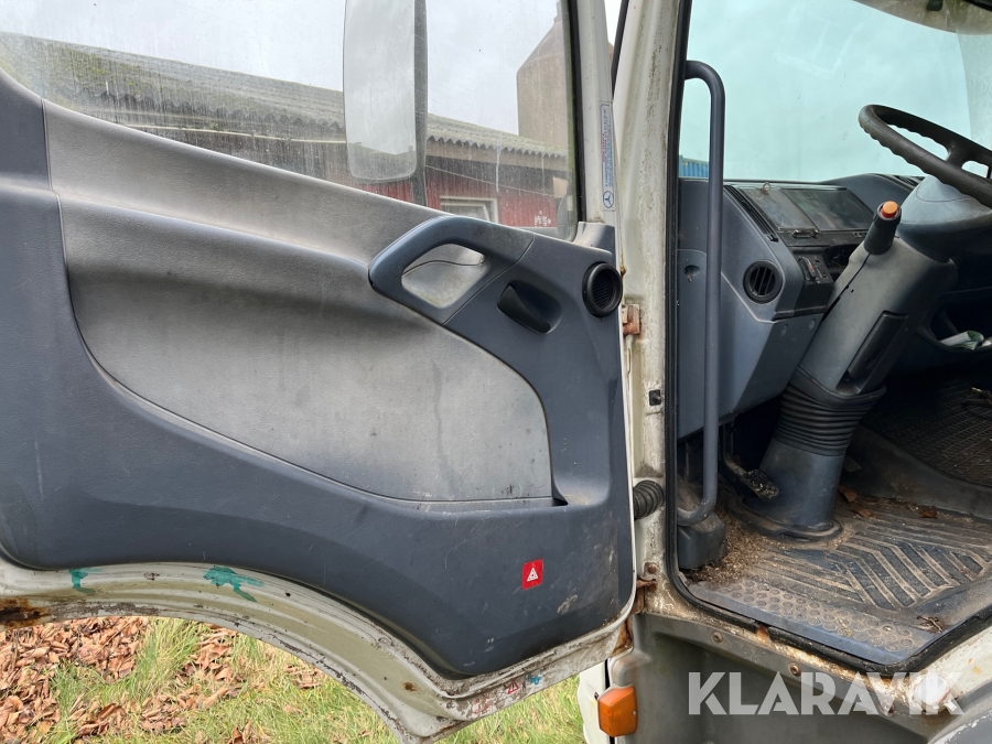 Lastbil Mercedes-Benz Atego 817