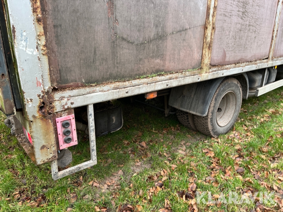 Lastbil Mercedes-Benz Atego 817