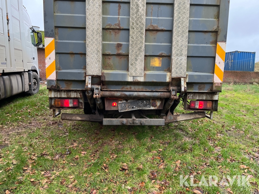 Lastbil Mercedes-Benz Atego 817