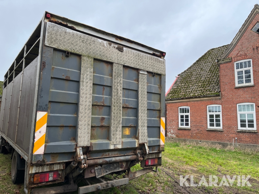 Lastbil Mercedes-Benz Atego 817