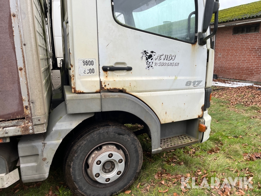 Lastbil Mercedes-Benz Atego 817