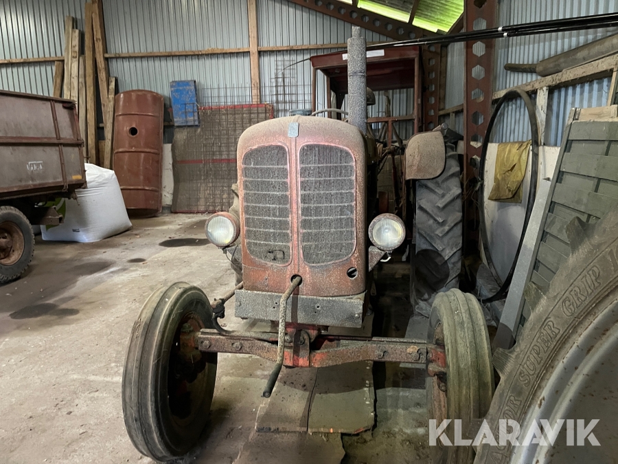 Veterantraktor Nuffield Universal PM4