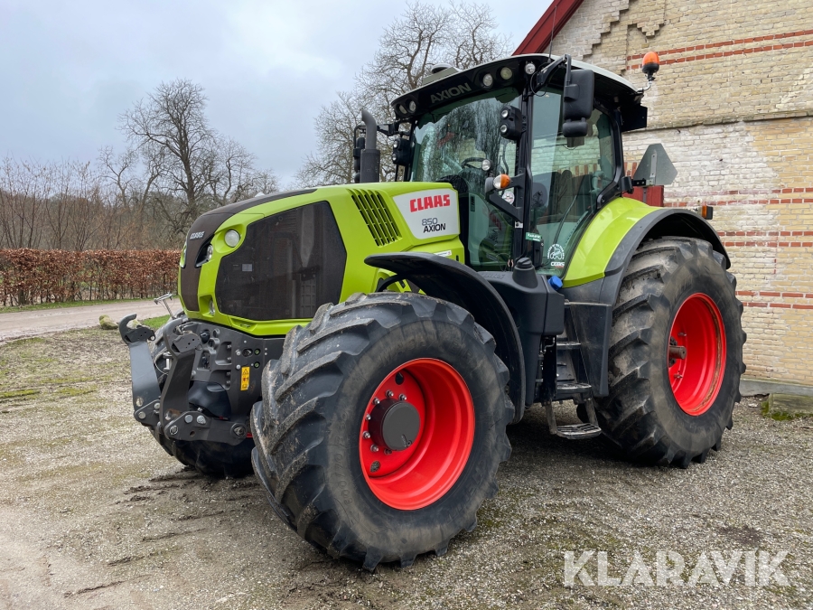 Traktor Claas 850 Axion