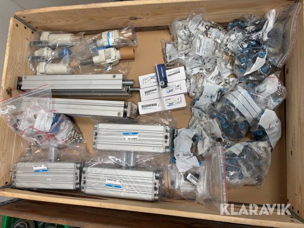 Lot - cylindre og fittings - 1 palle