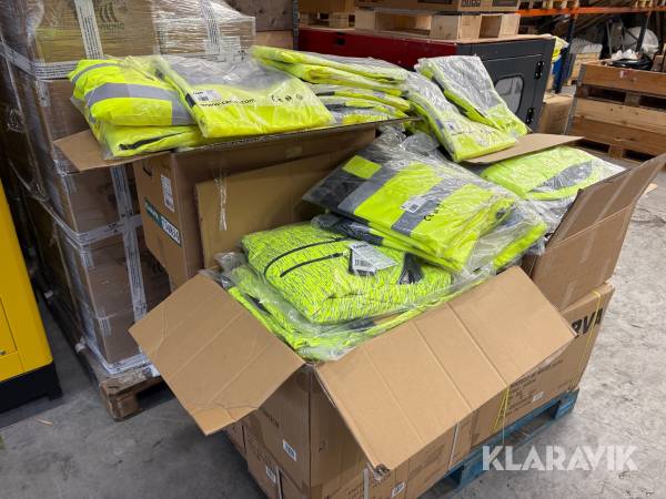 Arbejdstøj, stort blandet lot, 119 dele i alt
