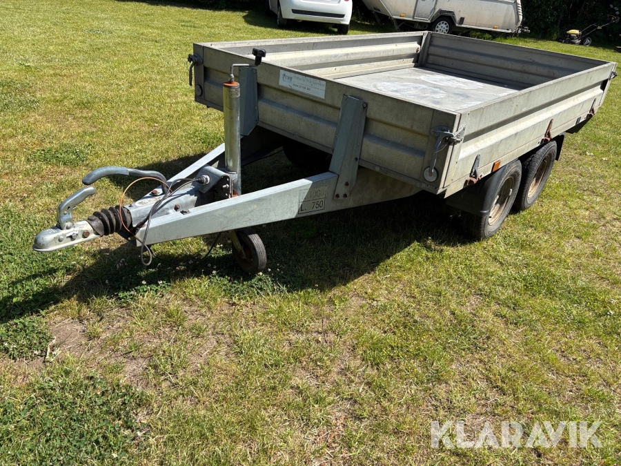 Trailer Variant 1003B