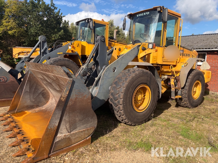 Gummiged Volvo L90E