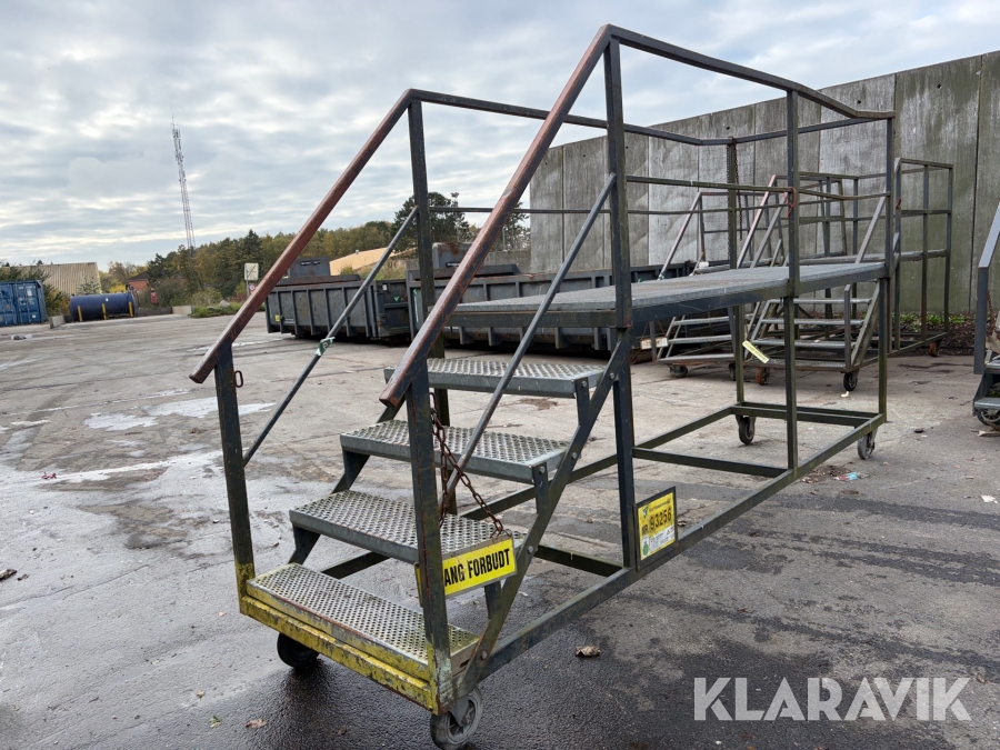 Arbejdesplatform med trappetrin 1 styk 