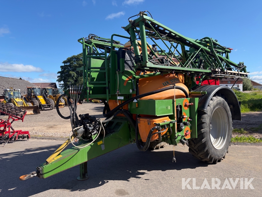 Marksprøjte Amazone UX 3200 - med 24 meter bom
