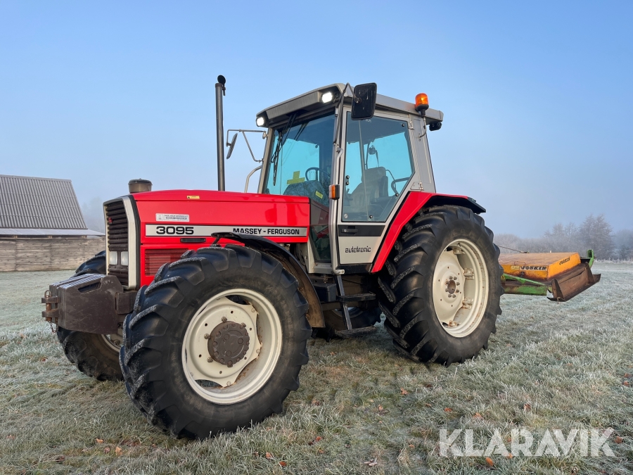 Traktor Massey Ferguson 3095 4WD