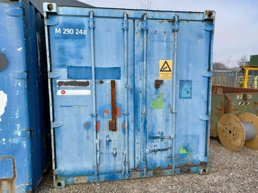 Container