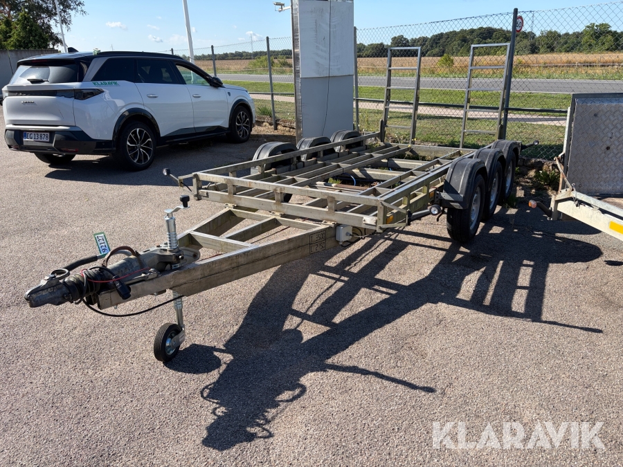 Maskinetrailer Nada KFG35