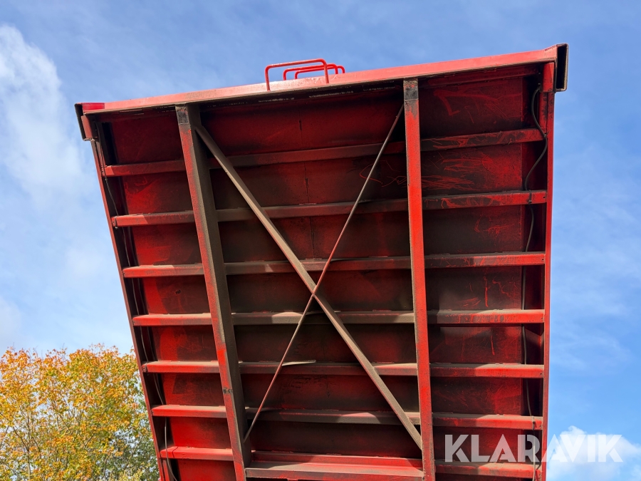Tip vogn Kimadan LBC 120 BT med hydraulisk bagsmæk.