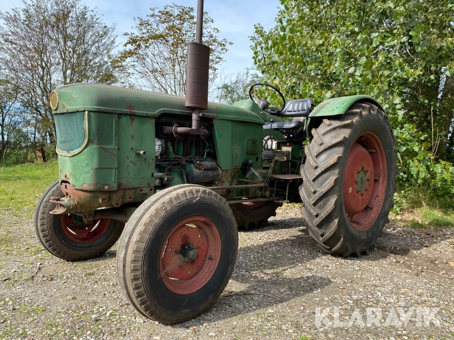 Veteran traktor Deutz D5505