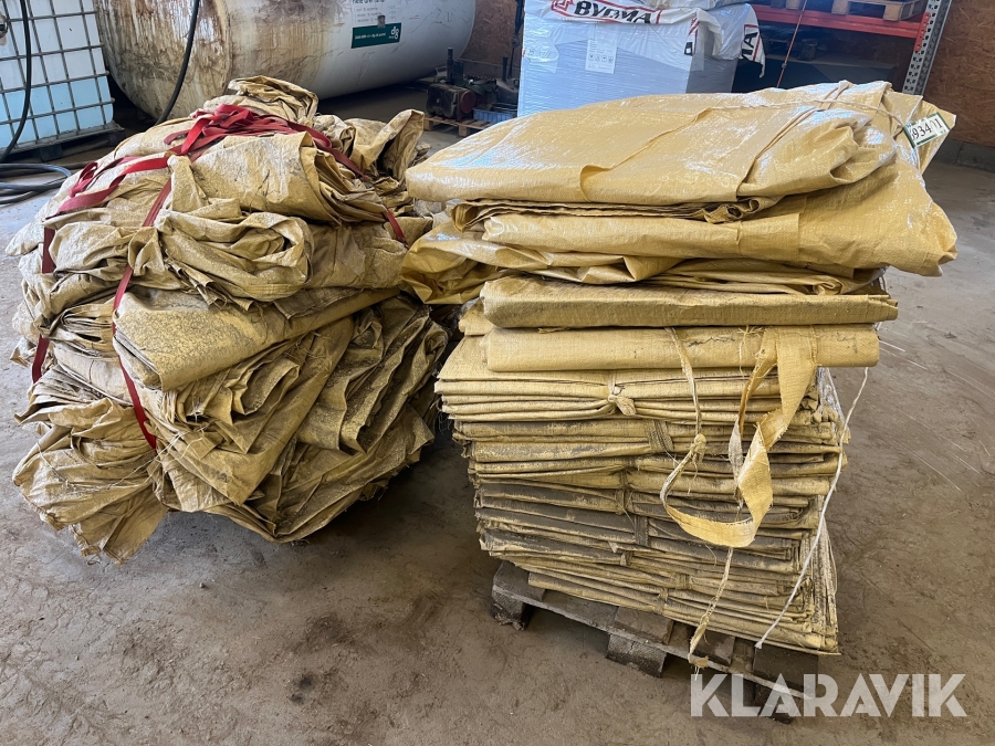 Kornpresenning 11 bundter samt lidt brugte.