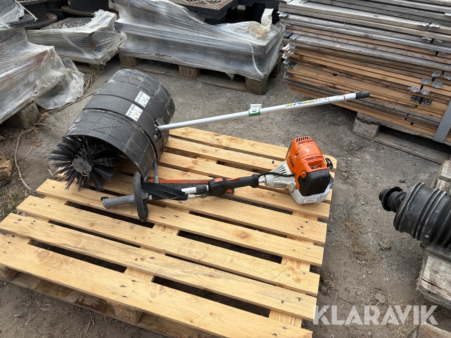 Multi maskine med kost Stihl Km131R