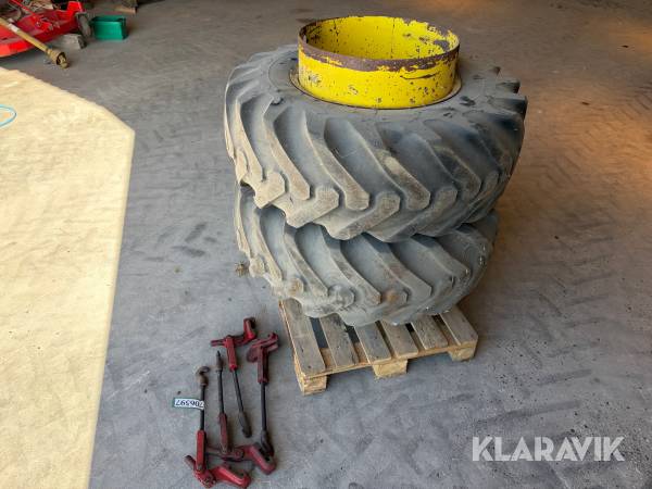 Tvillingehjul Goodyear 16.9-24 - 2 styk - med låse