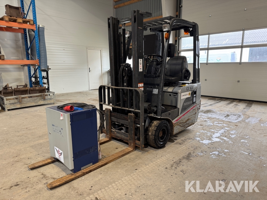 Truck Nissan S1N1L13Q