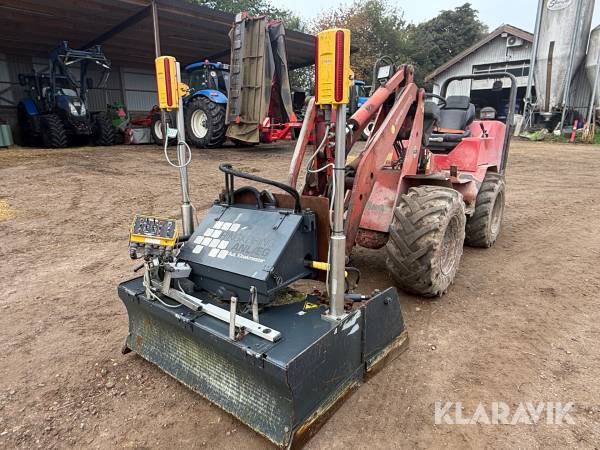 Sandafretter Mekos ANK 125 laserstyret med 2 Trimble LR410 lasermodtagere