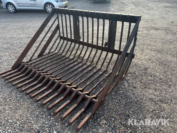 Sautere skovl Sten grab