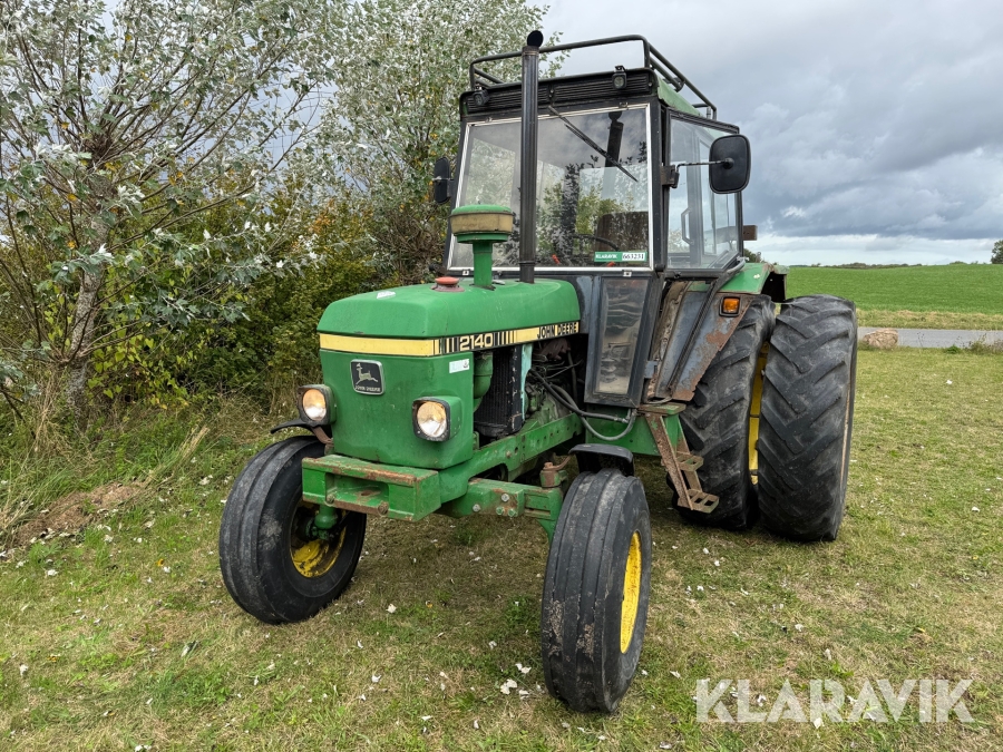 Traktor John deere 2140