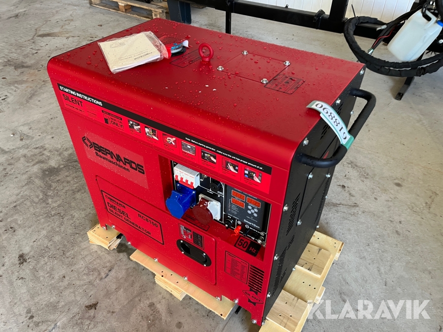 Generator Bernards RC8100 Silent Generator.