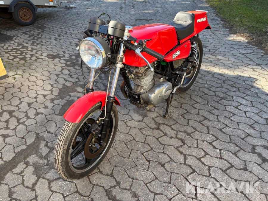Veteran motorcykel Ducati Vento 350