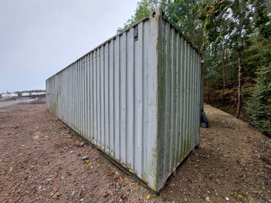 Container