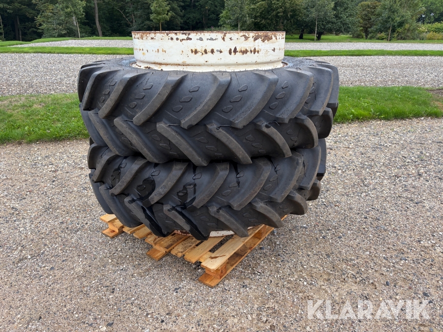 Tvillingehjul New Holland M115 420/85-R38  2 styk 