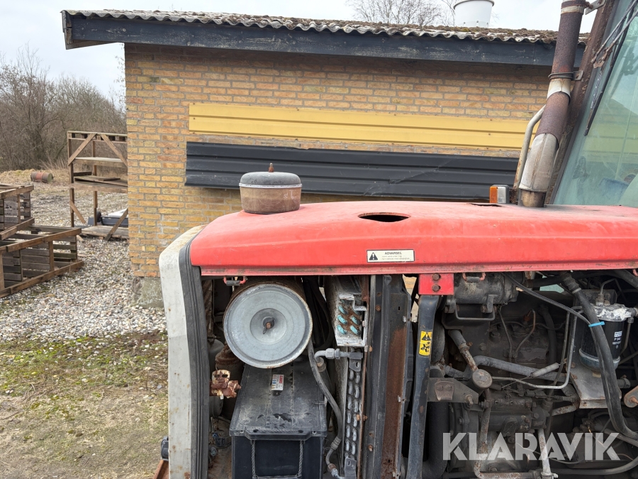 Traktor Messy Ferguson B 75/4 4x4