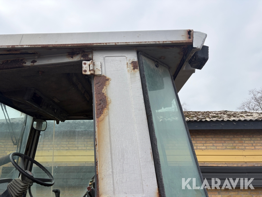 Traktor Messy Ferguson B 75/4 4x4