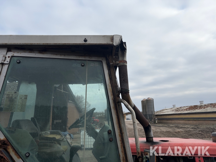 Traktor Messy Ferguson B 75/4 4x4