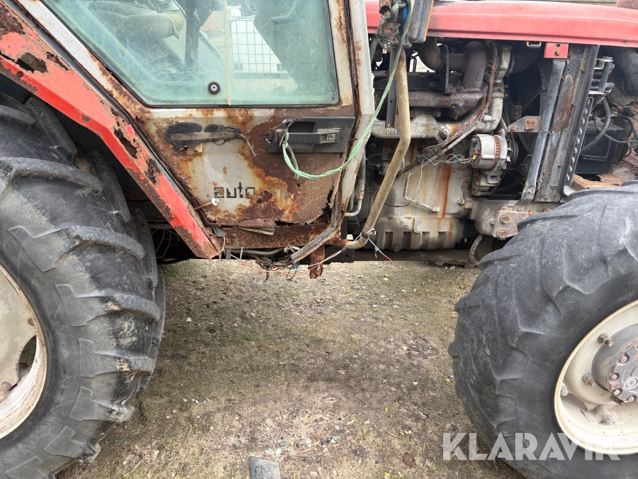 Traktor Messy Ferguson B 75/4 4x4