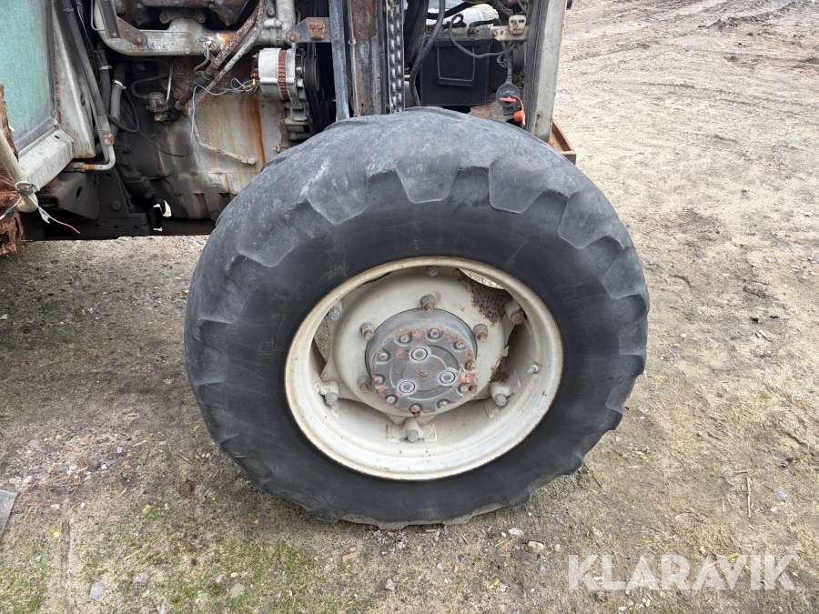 Traktor Messy Ferguson B 75/4 4x4