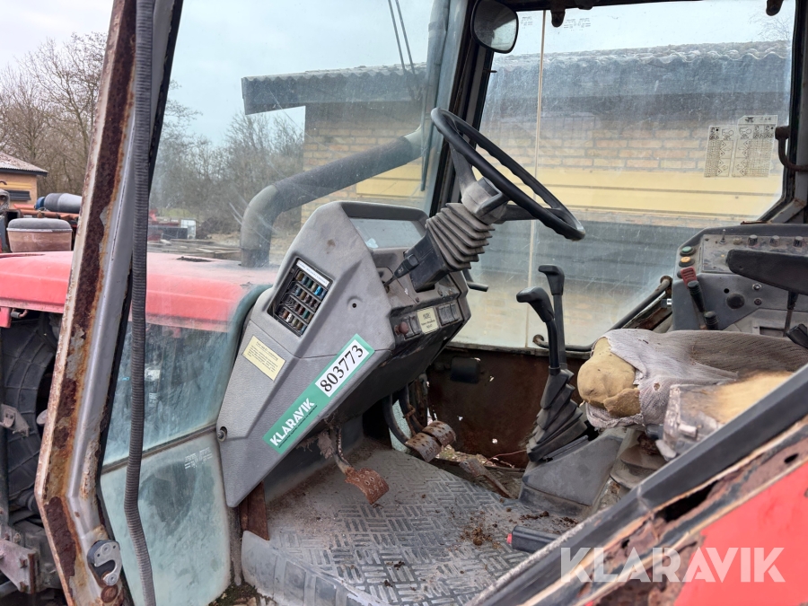 Traktor Messy Ferguson B 75/4 4x4