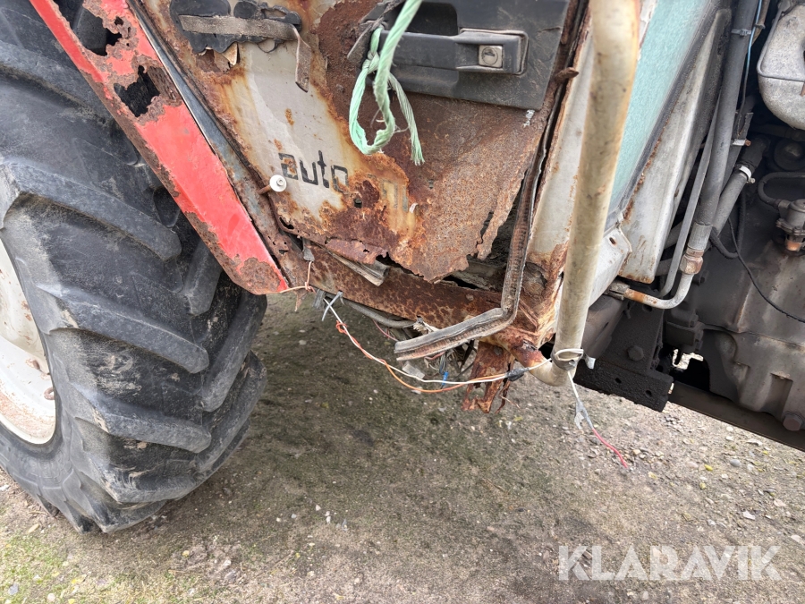 Traktor Messy Ferguson B 75/4 4x4