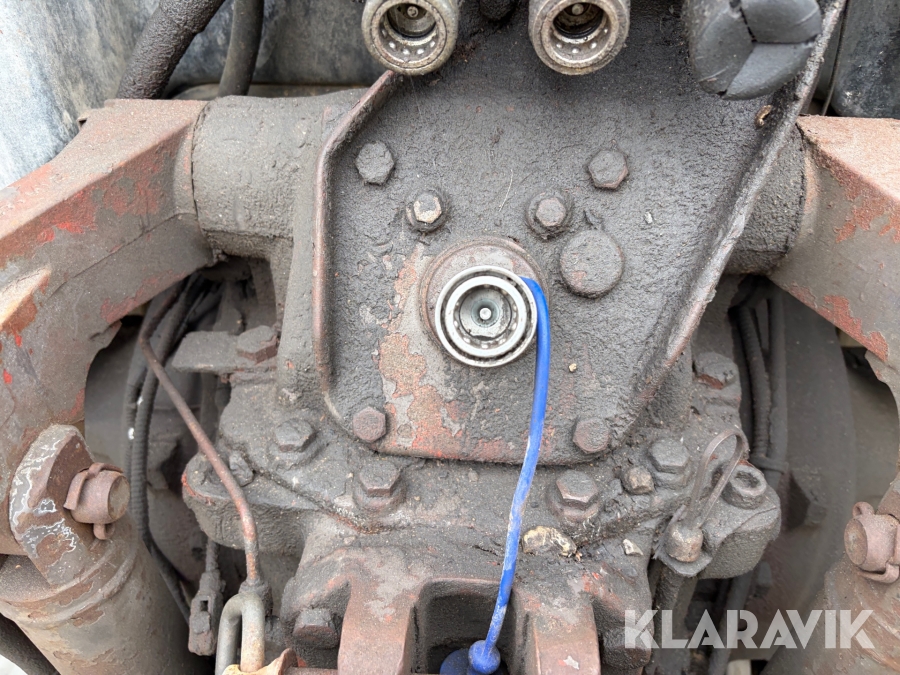 Traktor Messy Ferguson B 75/4 4x4