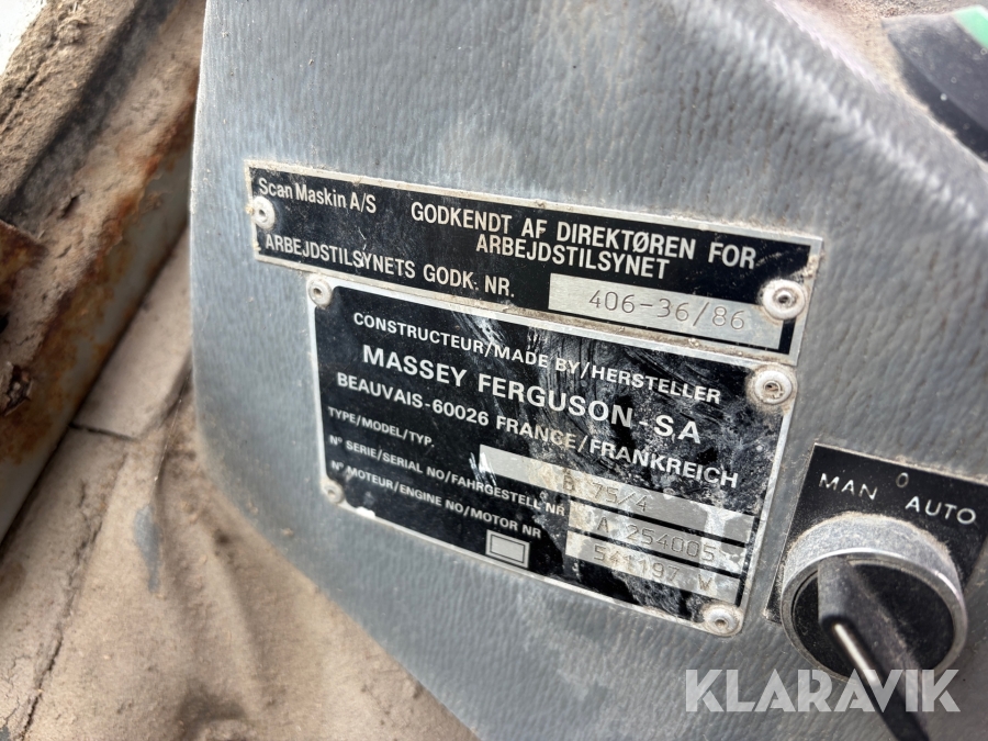 Traktor Messy Ferguson B 75/4 4x4