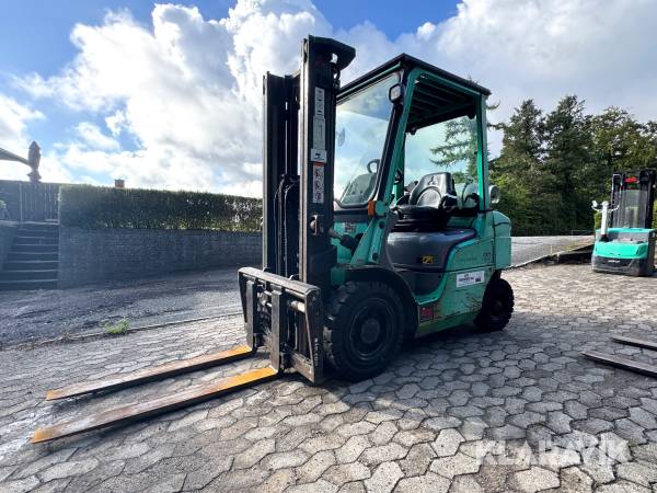 Truck Mitsubishi FG25NT