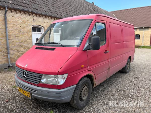 Varebil Mercedes-Benz Sprinter 208D