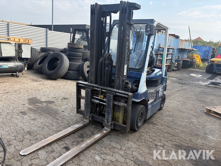 Truck Toyota 7FB20