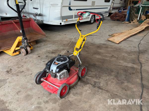 Græsslåmaskine Klippo Pro 19 med fremdrift