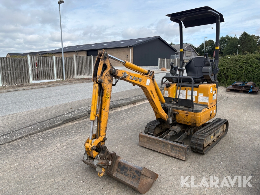 Gravemaskine Kato VXE HD12 med planér skovl