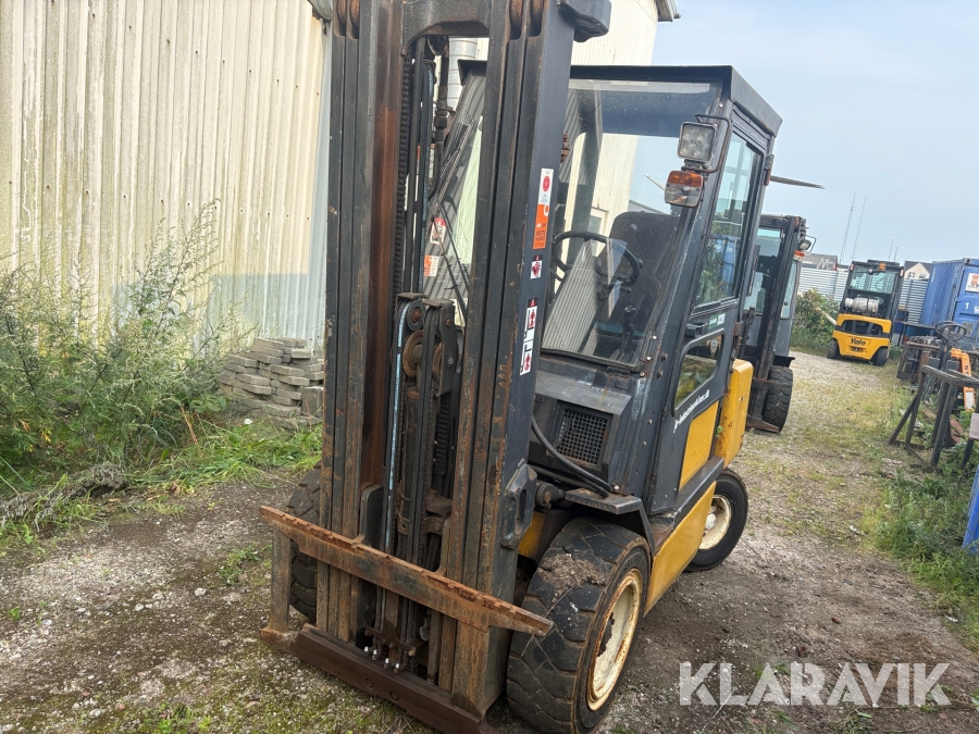 Truck Yale GDP30TF