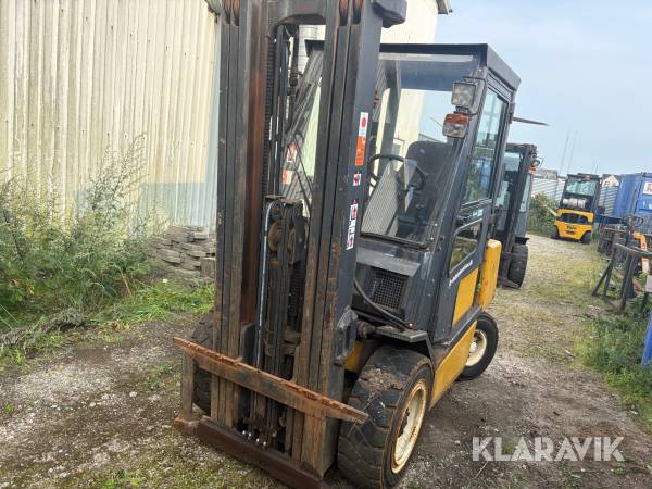 Truck Yale GDP30TF