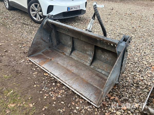 4-i-1 skovl Avant A428472