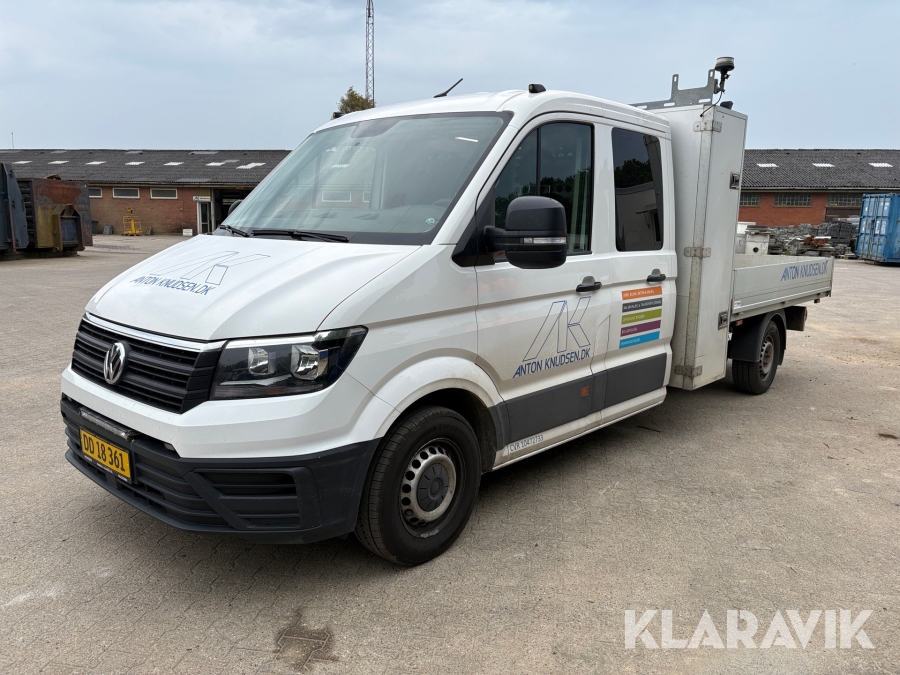 Ladbil Volkswagen Crafter 2.0TDI SCR 177 med kran og dobbeltkabine