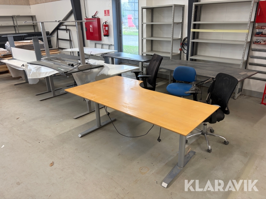 Hæve/sænkeborde Blandet 10 styk + 3 kontorstole
